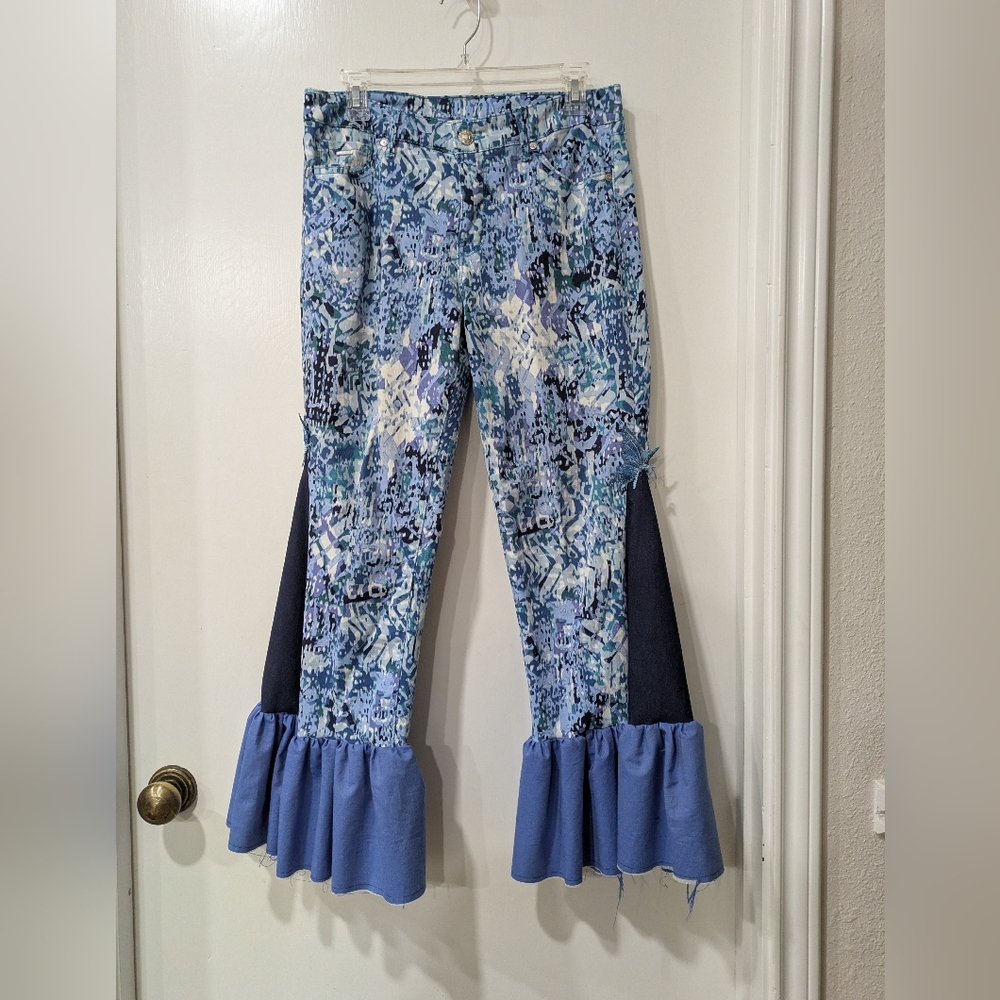 Stylish Blue Patterned Upcycled Refashioned Flared Bottoms Jeans Pant Woman Sz 6
